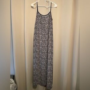 Flowy maxi dress
